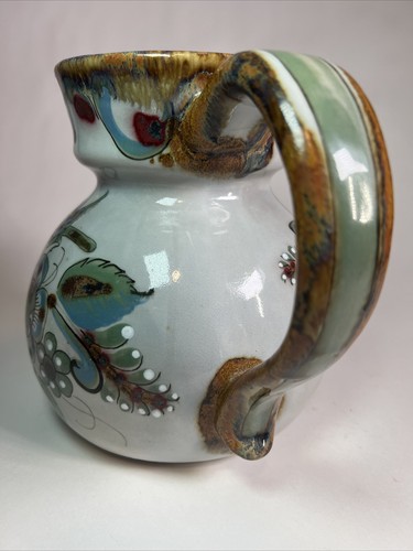 Ken Edwards Pottery Tonala Mexican Pitcher Tan Birds Feathers Flowers Signed. - Picture 2 of 8
