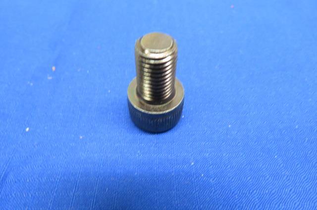 NOS Kawasaki # 92002-1353 BOLT ZX900 Ninja 1984-85, Rear Brake