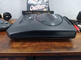 SEGA Genesis Console Model 2 MK-1631 Bundle + Authentic Out Run W/Case ■Retro 