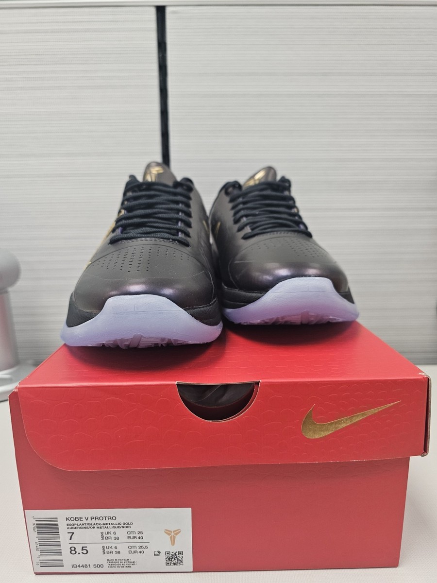シューズ(男性用) Kobe V Protro egg plant Eggplant Kobe 5 Protro IB4481-500 | SneakerNews.com