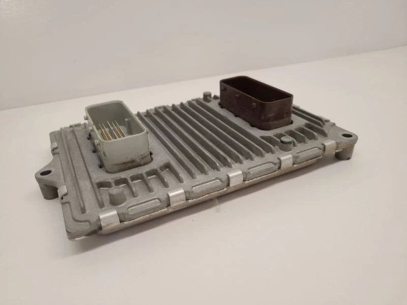 Chrysler 200 2014 motor ECM módulo de control electrónico 2,4 L 4 velocidades 5150860AA Foto 2 de 4