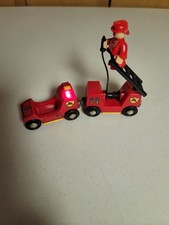 Brio Fire Truck Train cars 33542 Lights  Sounds Very Good Condition