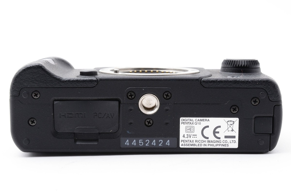 PENTAX Q10 12.4 MP Digital Camera 02 STANDARD & 06 TELEPHOTO Lens