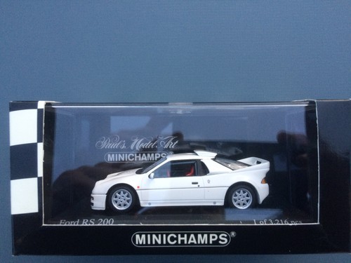 1/43 Minichamps Ford RS200 En Blanc Diamant 430