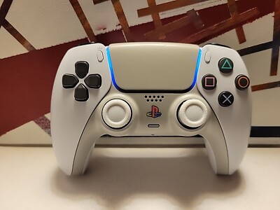  Ps5 Sony DualSense Wireless Controller  - Custom  Retro White 