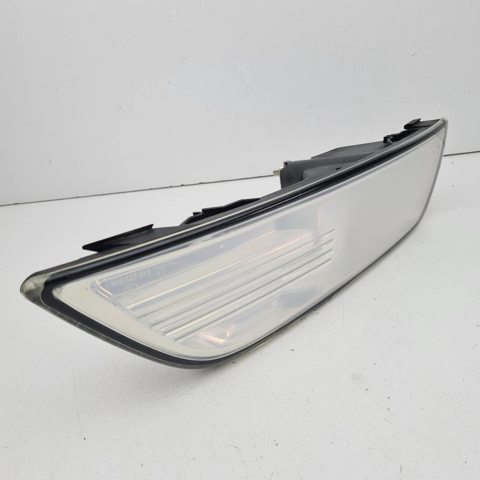 Ford Mondeo Right Fog Light MA 10/07-10/10 - image 3 of 4