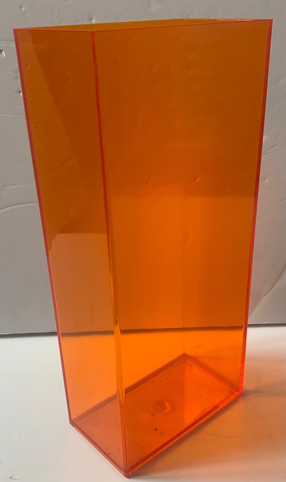 VINTAGE HABITAT ORANGE ACRYLIC VASE TALL OBLONG COLUMN VASE RETRO STORAGE CUBE
Opens in a new window