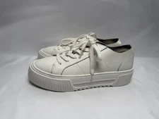 Crown Vintage Sneaker Style Size 9 Medium Women White Shoes