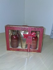 Baylis  Harding Midnight Fig  Pomegranate Body Wash  Lotion Set. Q5