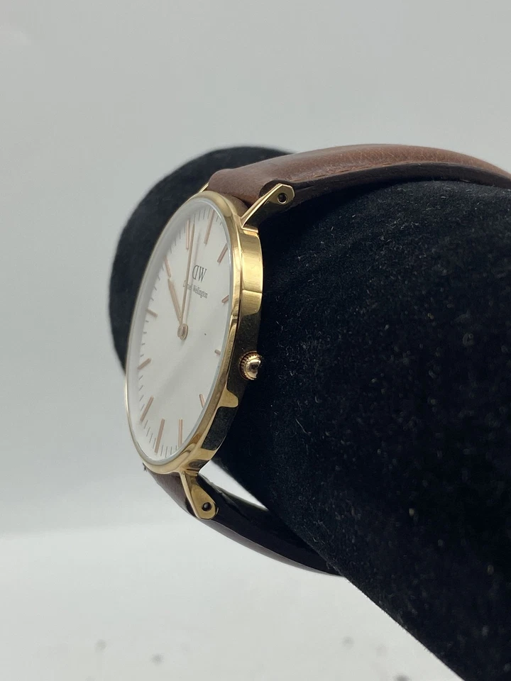 Daniel Wellington 36mm WR 30 White Dial Quartz Men's Watch - Image 2 of 4