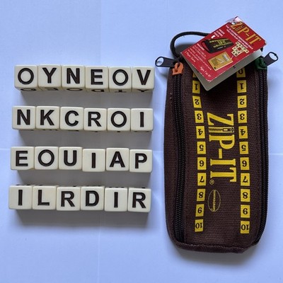Bananagrams Zip It - 24 Würfel mit Buchstaben + Original Scoring Pouch 2 Spieler 7-97