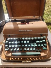 Remington Quiet-Riter Miracle Tab Typewriter w/Hard Case & Key Vintage thumbnail