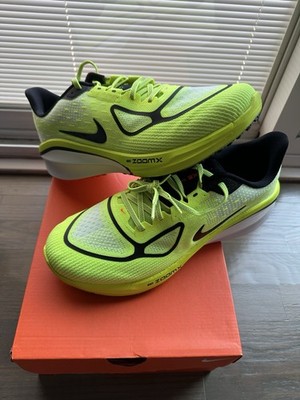 Nike ZoomX Vomero 17 10.5M/12W Volt/Black/White Performance  display picture 2