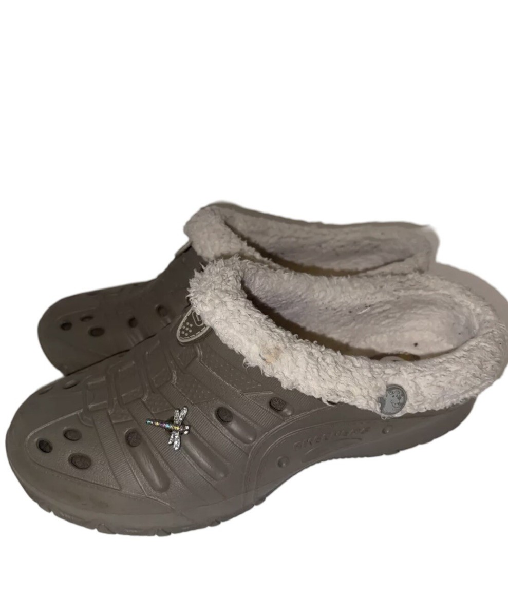 Fleece Lined Washing Crocs In The Washing Machine Buy Crocs White