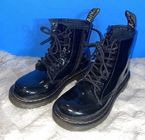 Dr Doc Martens Girl Kids Combat Boots Black Patent Leather 1460 J Size 12 US - Picture 2 of 8
