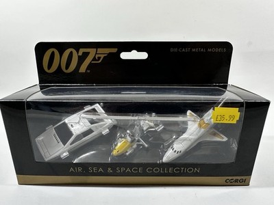 Corgi TY99283 007 James Bond Air, Sea & Space Collection Triple Pack Boxed