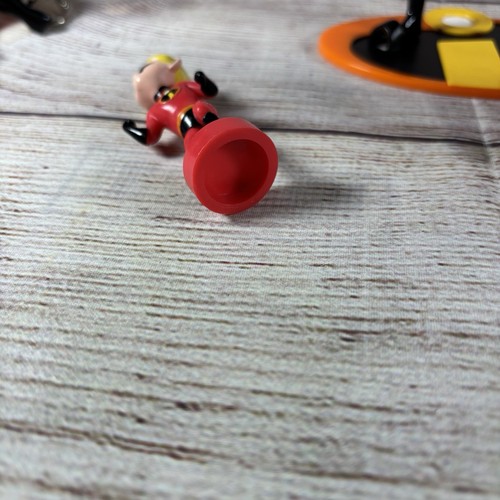 Disney Pixar The Incredibles Keychain Toy Lot Mr Incredible Elastigirl Dash - 第 9/18 張圖片