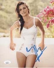 Penelope Cruz Sexy Autographed Signed 8x10 Photo COA  JSA