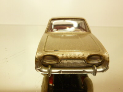Dinky Toys Ford Taunus Beige 1/43 - Voiture Miniature Collection Vintage