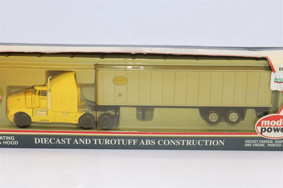 DIECAST 1:87 HO SCALE TRACTOR AND TRAILER - NEW YORK CENTRAL SYSTEM -MODEL POWER - Image 2 of 4