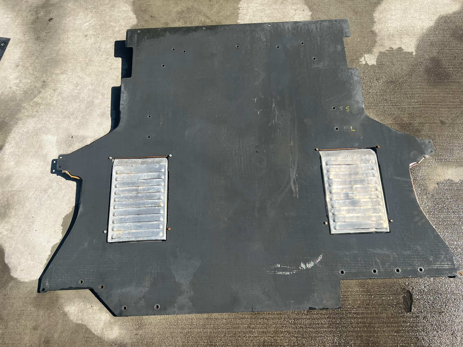2006 Mercedes SLR Mclaren Engine Under Tray Splash Shield Cover Panel 1996100155