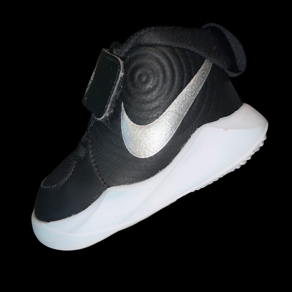 Nike Team Hustle D9 Black/Metallic Silver AQ4226-001 Infant Size 4C Unisex  | eBay