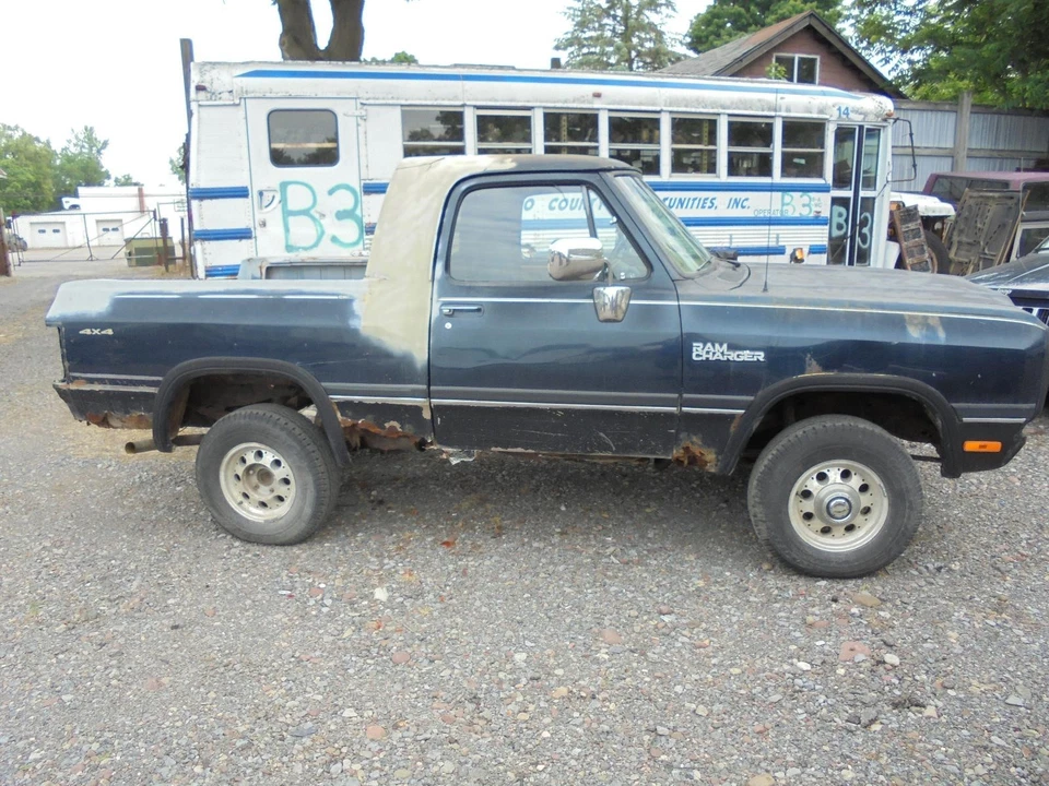 Dodge Ramcharger Right Axle Shaft Inner 4210956 W150 OEM - Image 4 of 4