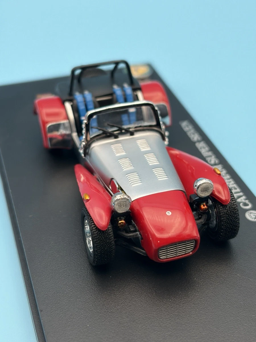 Preços baixos em Caterham 1:43 Veículos de brinquedo e de metal