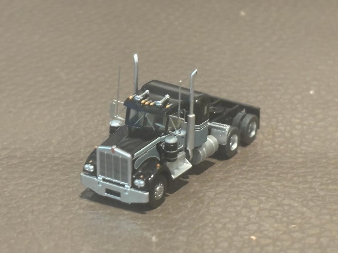 Trainworx N Scale 49031 Kenworth W900 36