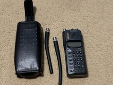 Radio Shack Scanning Receiver PRO-90 Trunktracker 800 Channel Scanner NOT TESTED