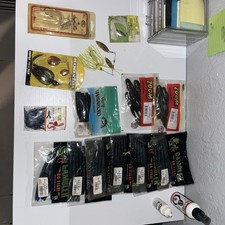 Assortment Of 16 New Fishing Tackle GAMBLER Z...