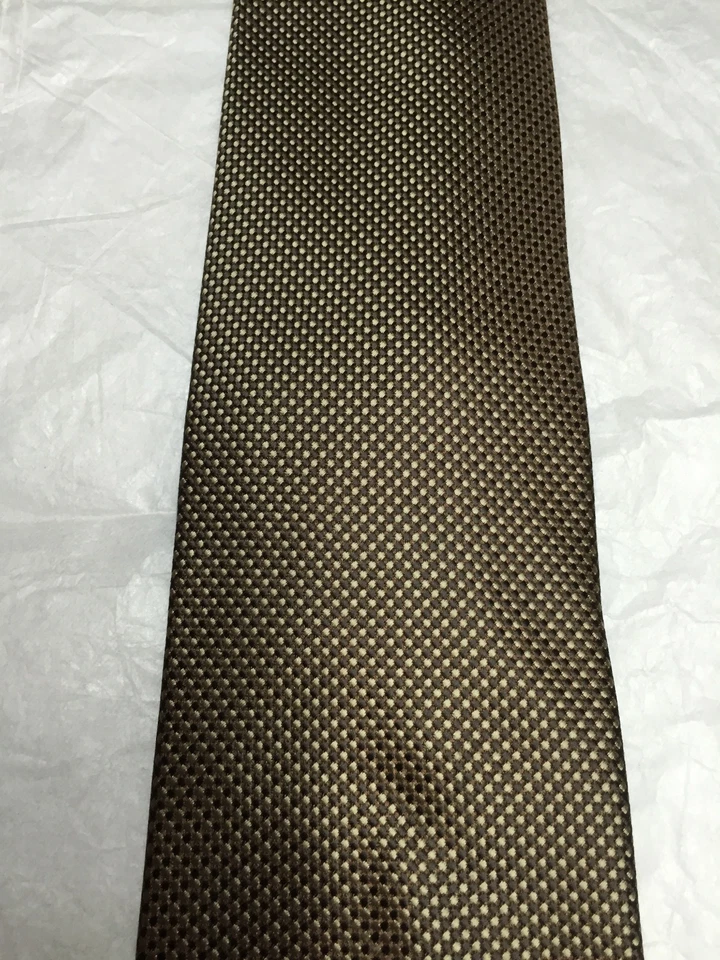 Gravata masculina CANDA VERDE COM PONTOS VERDES CLAROS 3,5 X 61 - Imagem 3 de 4