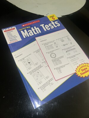 Scholastic Success with Math Tests Grade 5 by Inc. Staff Scholastic (2010, Trade
