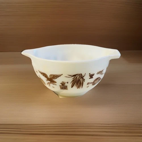 Pyrex Early American Cinderella 441 Nesting Mixing Bowl White Brown 1.5 Pint