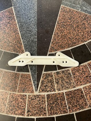 Team Associated 8303 White 10L RC10L SS Pan Car Large Bumper Chassis RC Parts