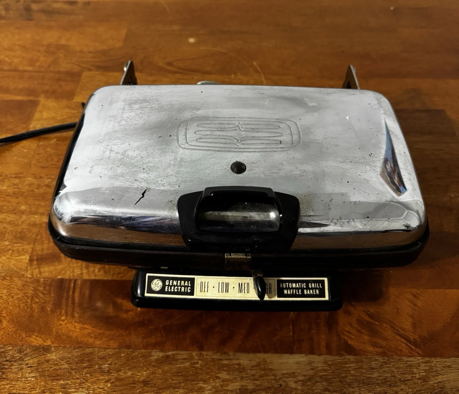 Vintage GE General Electric Automatic Grill Waffle Baker Chrome A5G44T USA Works