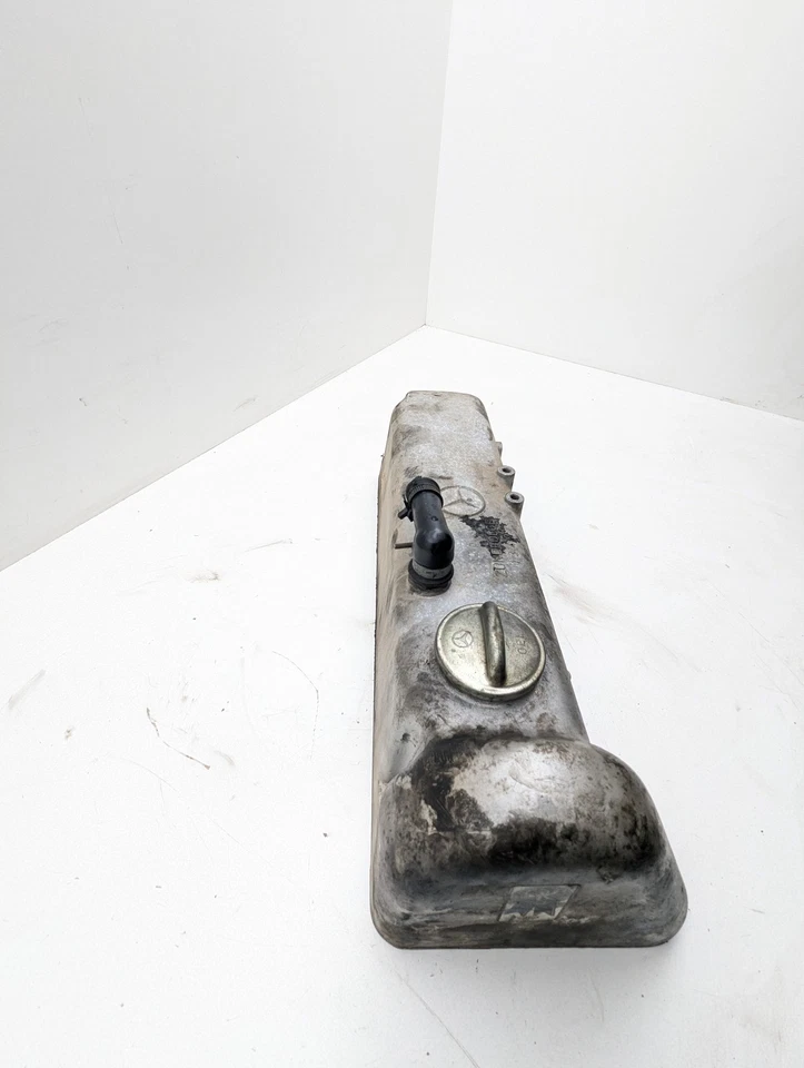 1974-1983 MERCEDES-BENZ 240D OEM FACTORY ENGINE VALVE COVER - Изображение 2 из 4