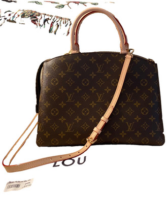 Louis Vuitton Grand Palais MM Monogram 