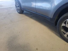 Driver Side SPORTAGE  2021 Rocker Panel Moulding 561223