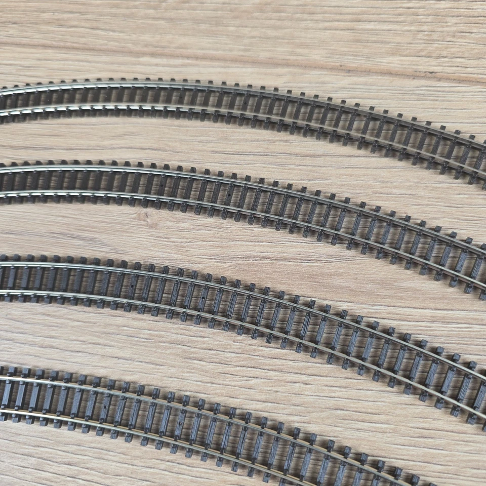 Peco ST-3019 No 4 Double Radius Curve Set of 4 N Gauge Track - Image 4 of 4