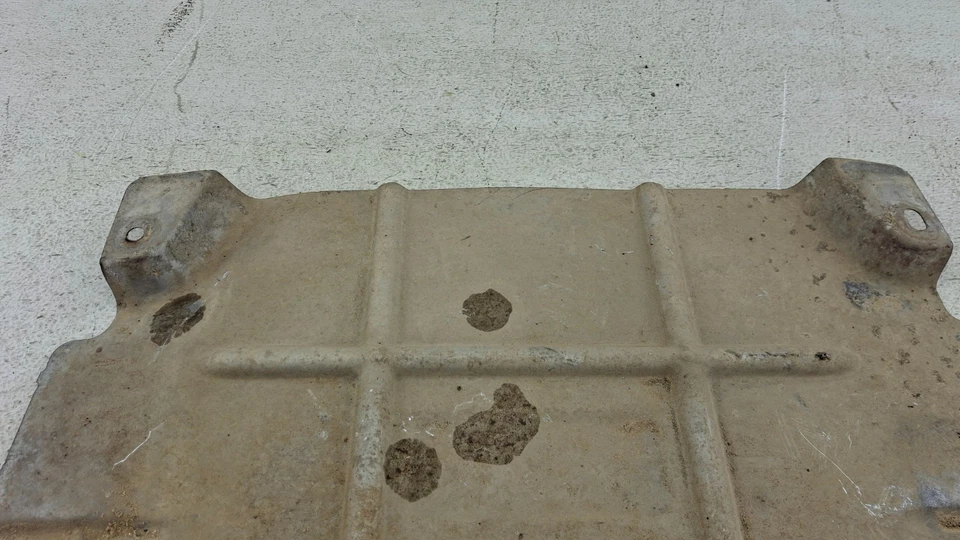 Ford Fusion 2013-2020 motor delantero protector contra salpicaduras inferior deflector OEM Foto 4 de 4