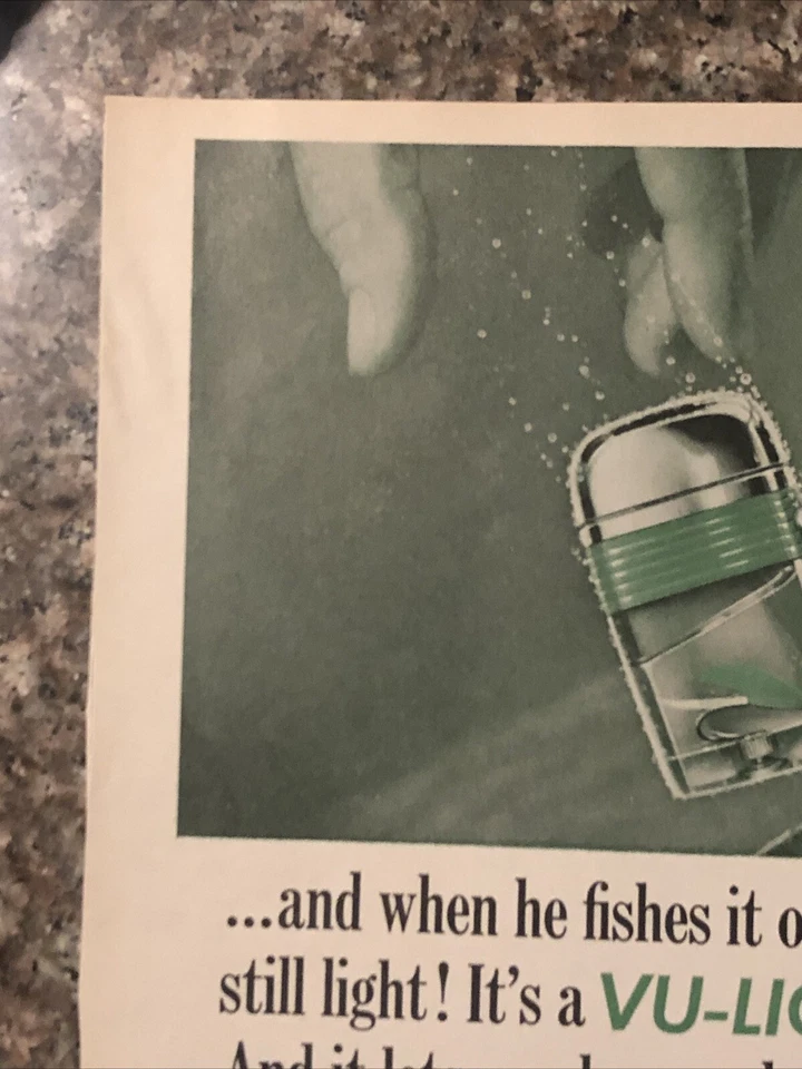 Encendedor Vu Scripto 1965 anuncio impreso transparente impermeable seguirá siendo ligero de colección años 60 Foto 2 de 4