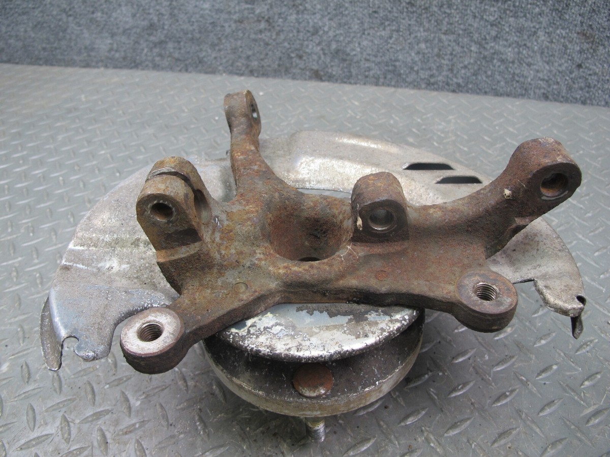 🥇86-87 MAZDA RX7 NON TURBO 4 LUG FRONT RIGHT SPINDLE