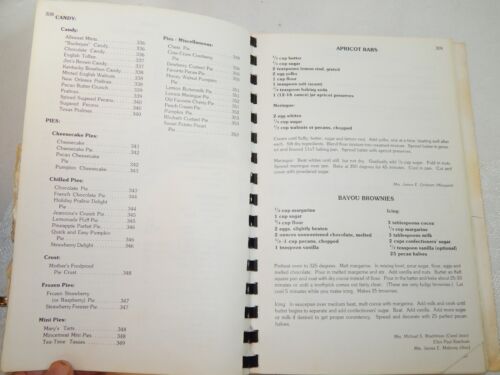 The Harris County Heritage & Conservation Society Cookbook, Houston, Texas 1979 - Picture 14 of 21