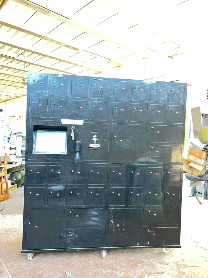 Locker Shop H24 Armadio Blindato Apertura Automatizzata - Immagine 2 di 4