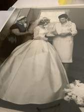 vintage 1960s wedding dress