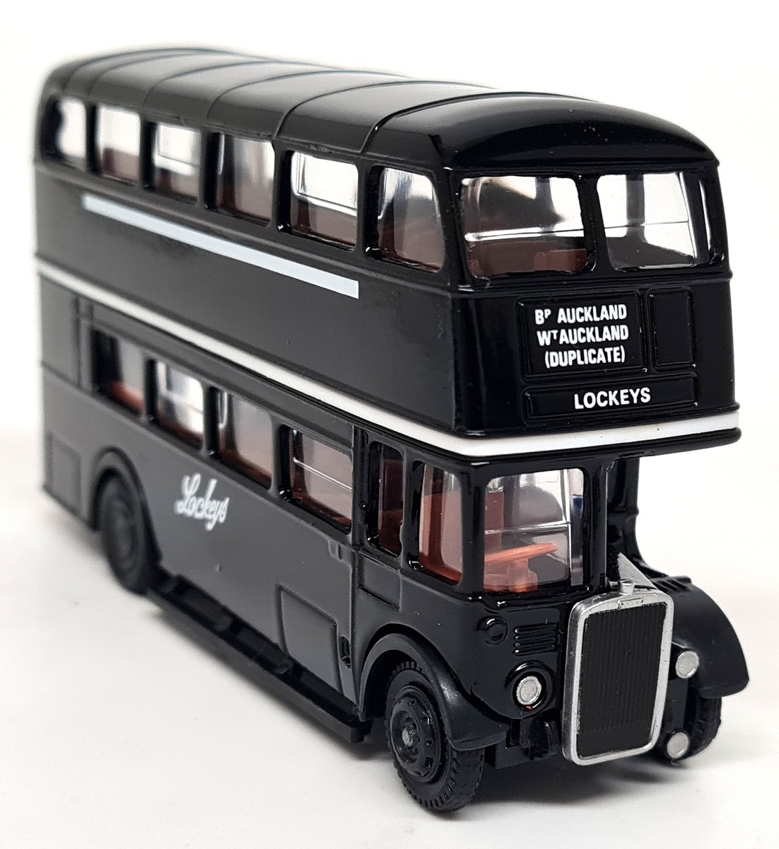 EFE 1/76 AEC RT Bus Lockeys Auckland E11104 Diecast Model Bus