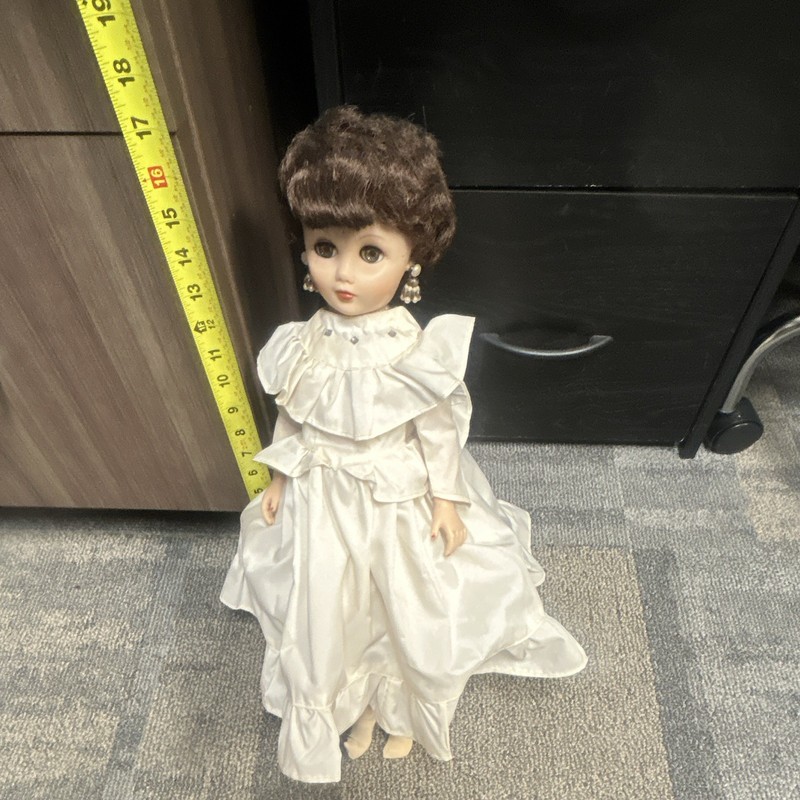 Vintage 1960s 1970s Big Eye Boudoir Doll - 16" White Ruffle Gown Rhinestones