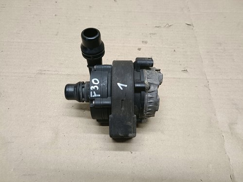 BMW F30 2.0 Hybrid 2017 Wasserpumpe 8638239 LHD OE Original Teil Gebraucht