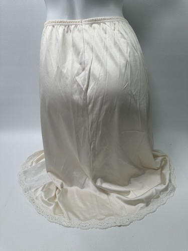 Vintage Vanity Fair Half Slip Antron III Nylon 22”Length Lace Slit Trim Sz L - Picture 3 of 9